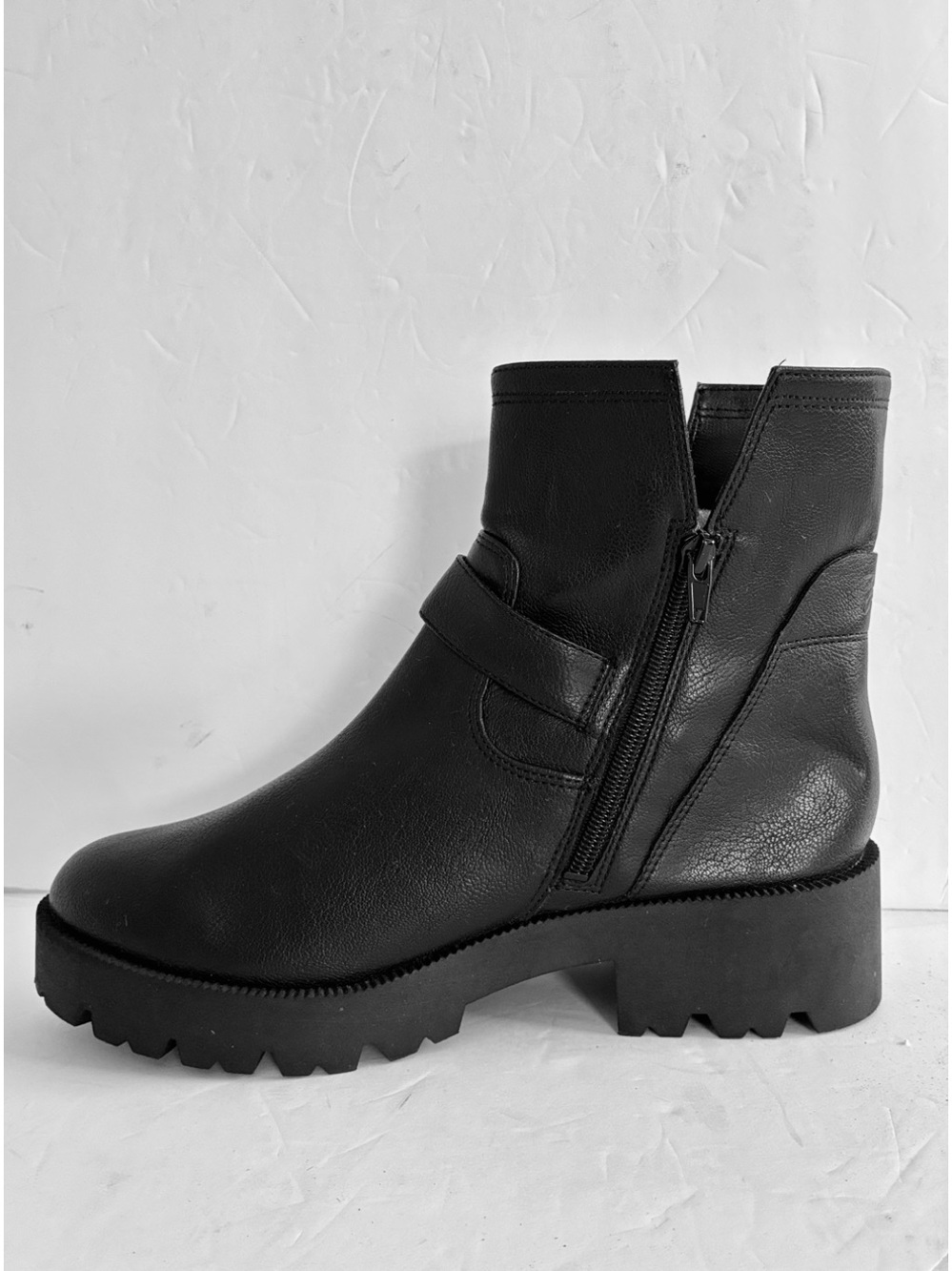 ZODIAC Black Buckle Ankle Moto Boots  Stacked Heel Rubber Sole Shoes Size 11 NEW - Picture 4 of 9